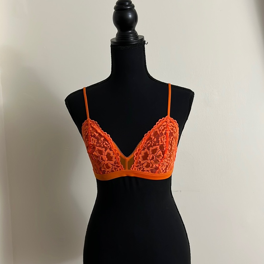 🆕SAVAGE X FENTY Orange Lace Bralette - Size: S - Picture 5 of 9